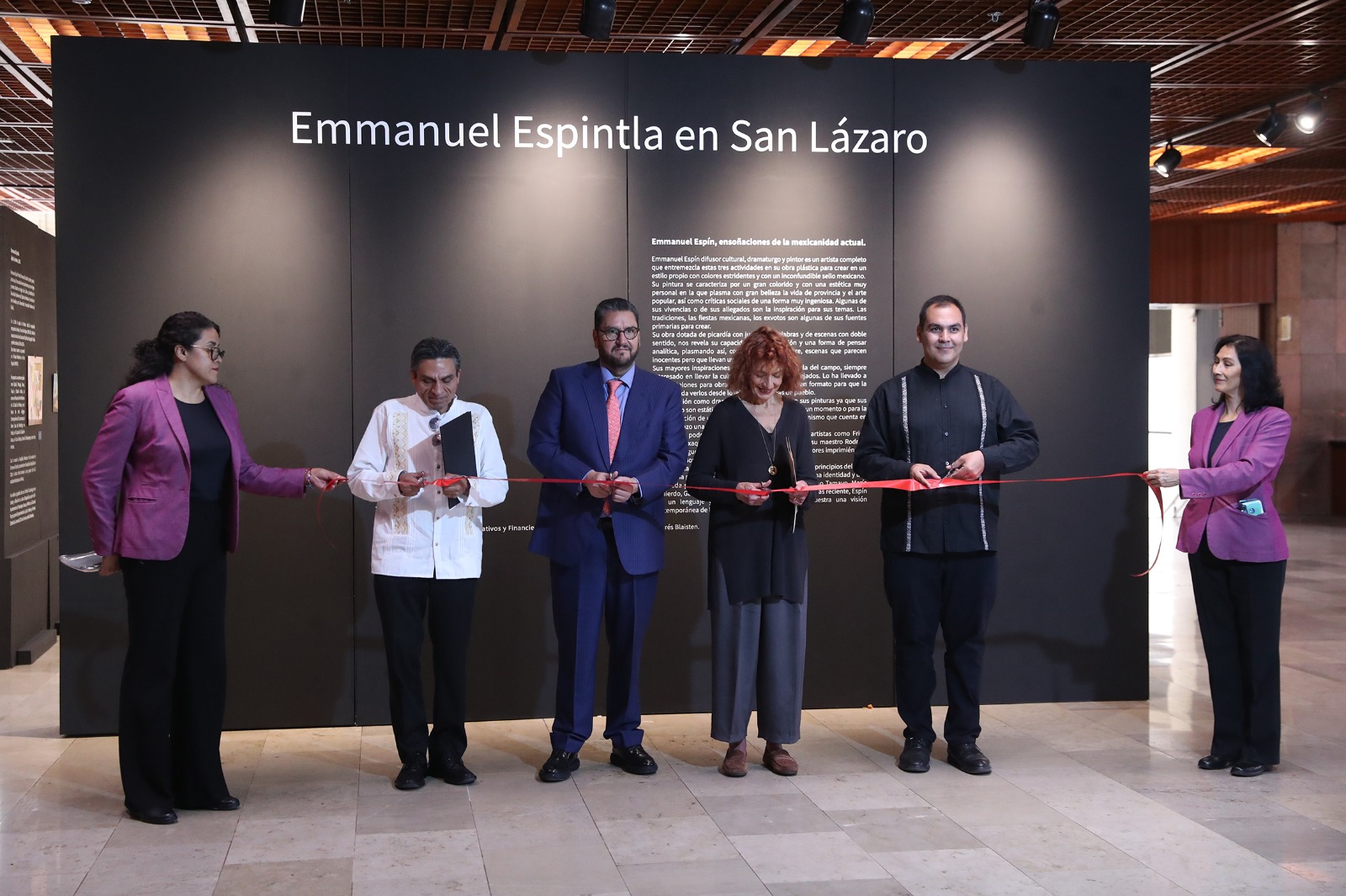 Inaugura Aliza Klip Moshinsky la exposición “Exvotos de la República Mexicana”, del dramaturgo y pintor Emmanuel Espintla