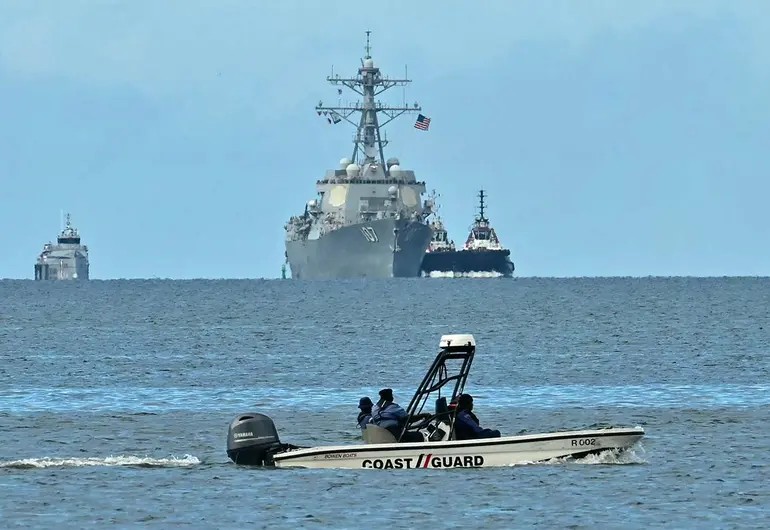 Buque de EU llega a Trinidad y Tobago, frente a Venezuela