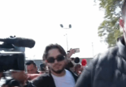 ‘No fuimos vinculados a proceso’ Christian Nodal respira aliviado tras 17 horas de audiencia