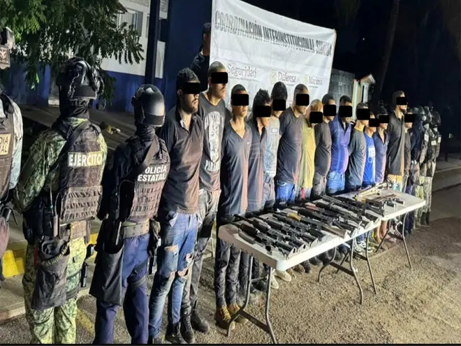 GN asegura droga, armas y explosivos en Sinaloa; caen 3 extranjeros