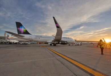 Volaris y ASUR amplían rutas, fortalecen conectividad sureste